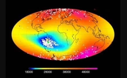ESA - Swarm probes weakening of Earth's magnetic field