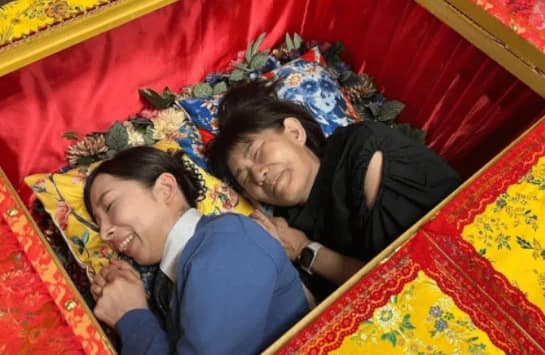 Lying in Coffins While Alive: Japan's Creepy New Way to Chill Out